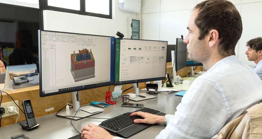 CAD design workstation